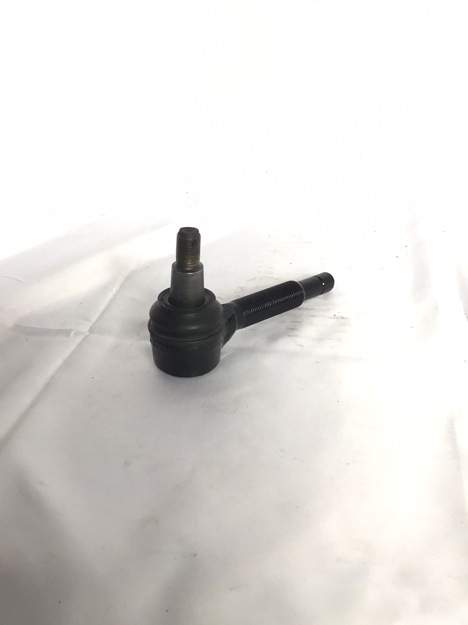 タイロッドエンド　ＬＨ