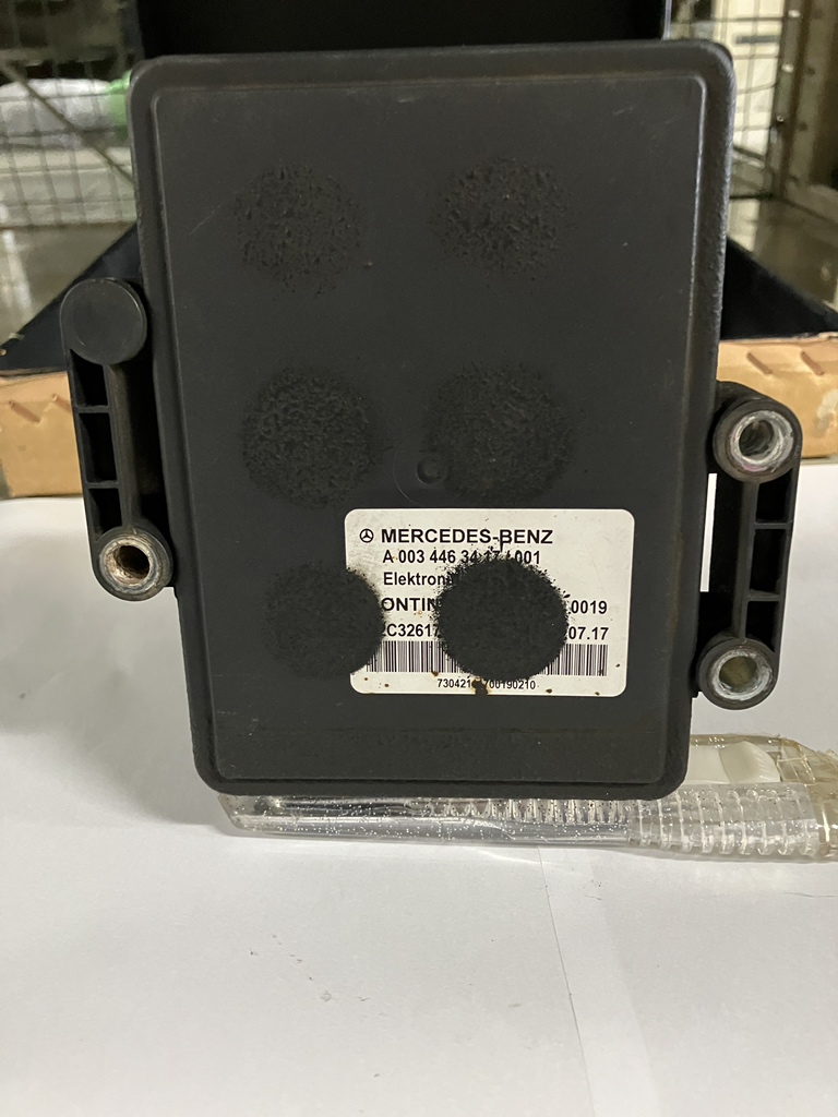 エアサスＥＣＵ